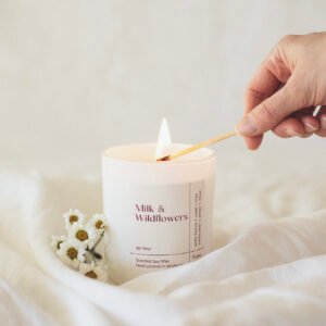 Candle (White) - Milk and Wildflowers - Image 3
