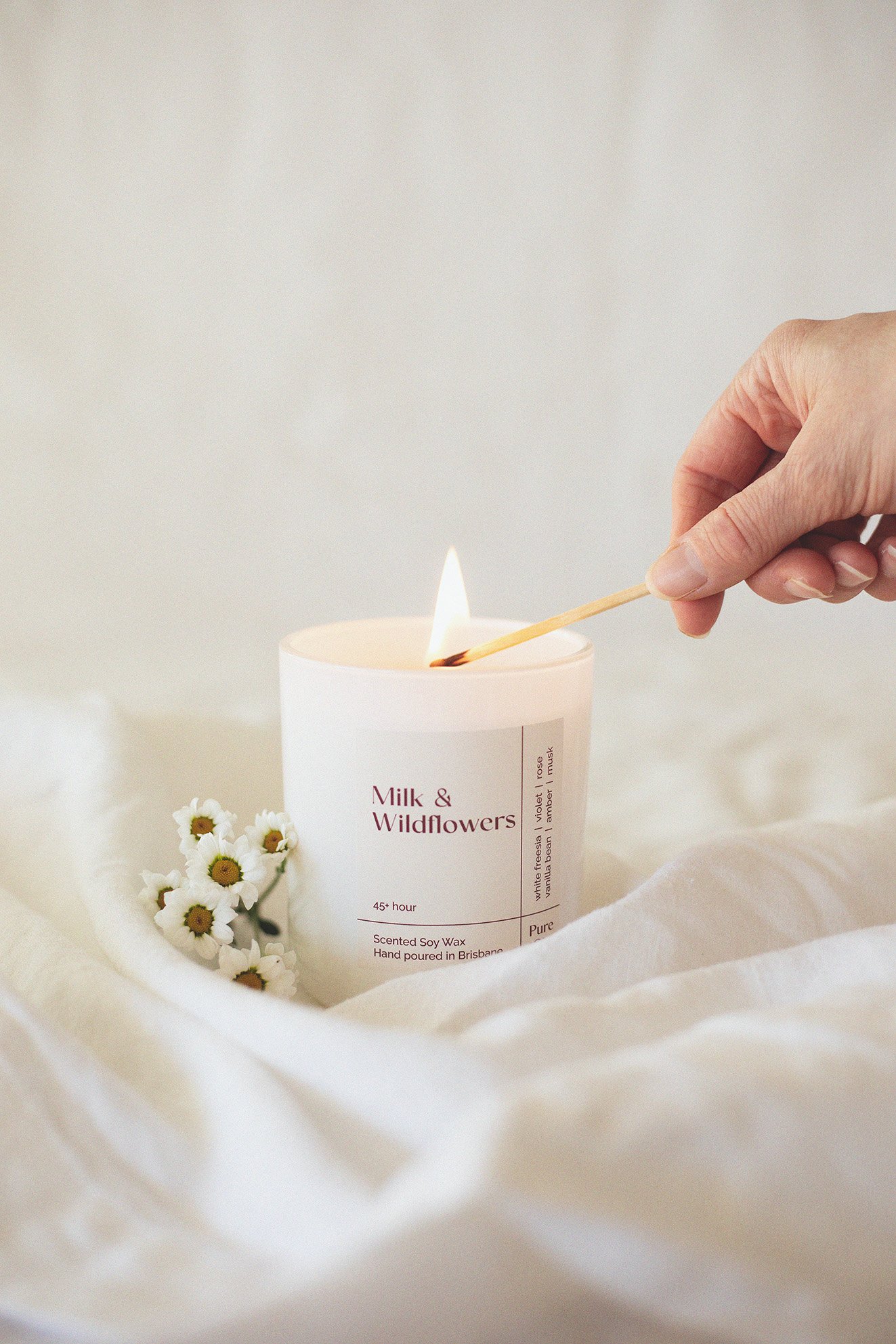 Candle (White) - Milk and Wildflowers - Image 3